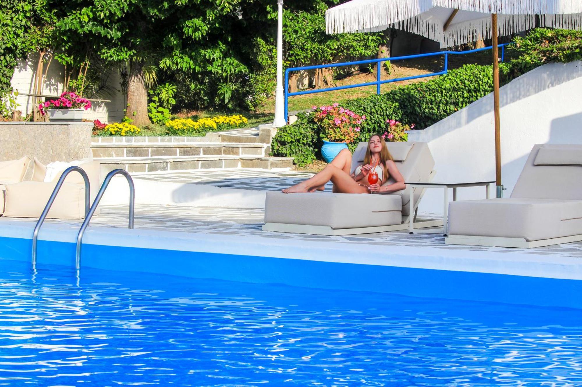 Theo Bungalows Boutique Hotel Kриопиги Екстериор снимка